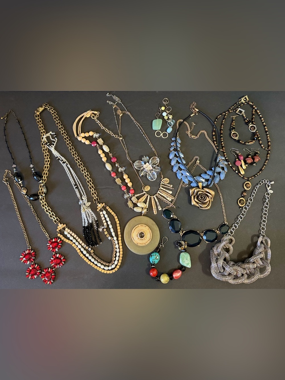 2 lbs Vintage/Now Costume Jewelry Lot Necklace Earrings Bracelet Chunky 90s Y2K